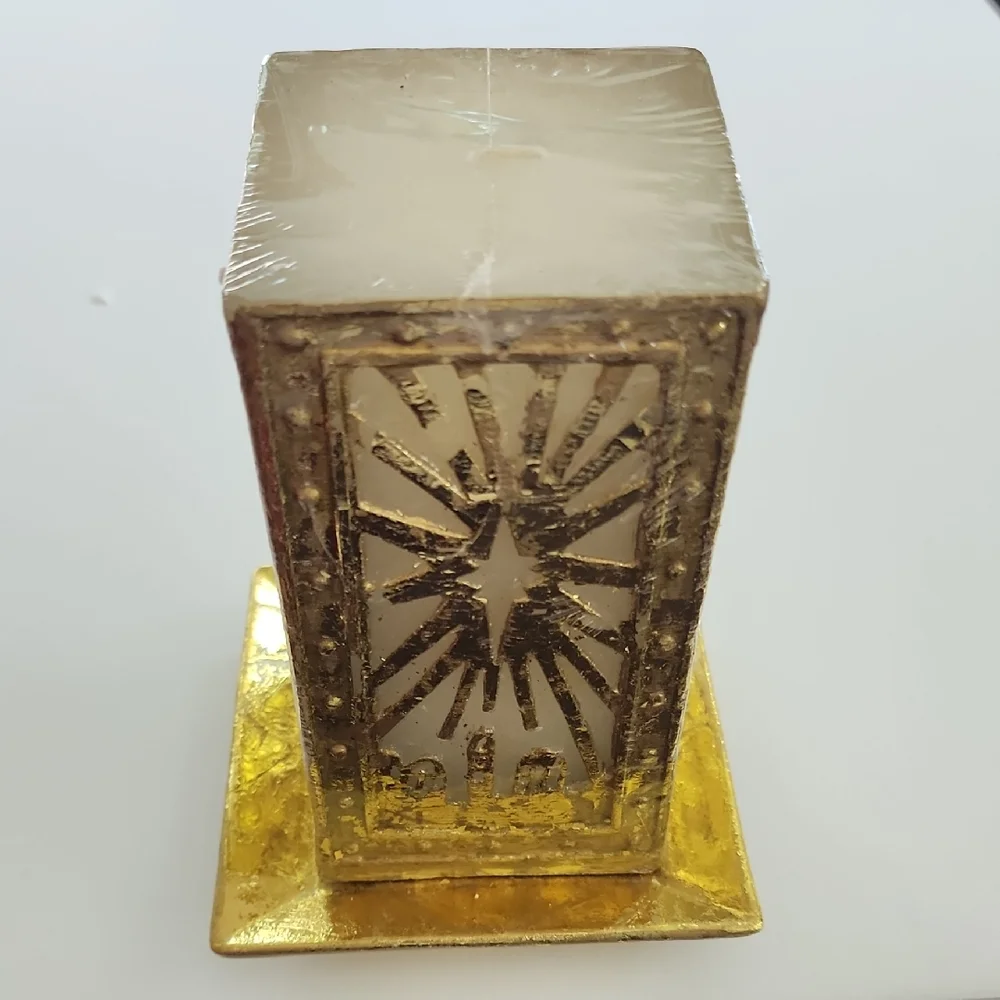 Cream & Gold Decorative Star Candle with Gold Base